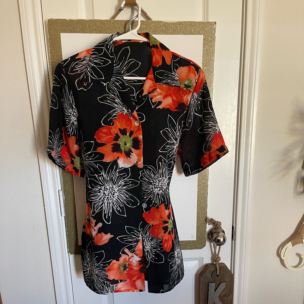 Vintage black button blouse with floral print